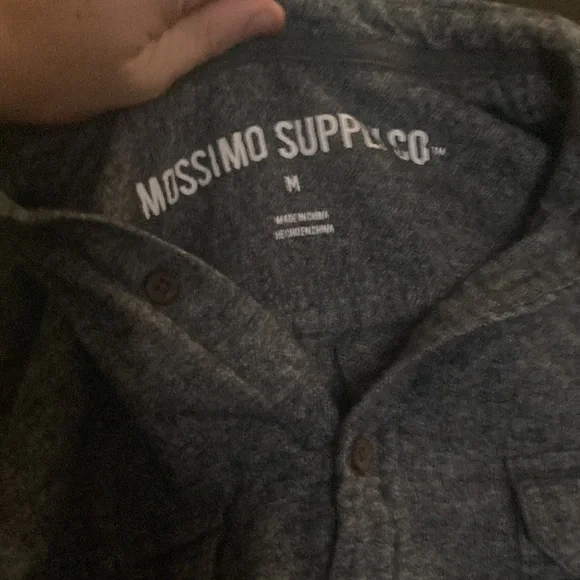 Button up - Picture 2 of 2